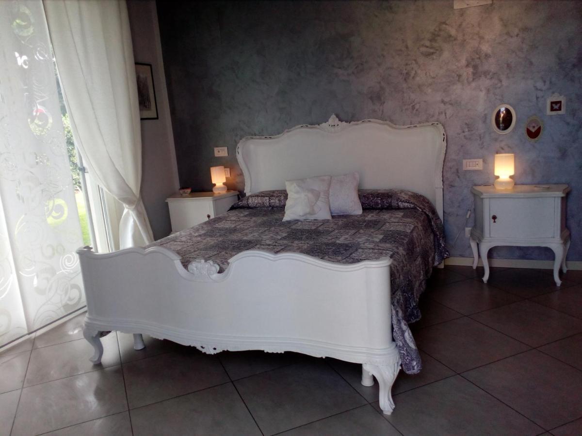 B&B Rosalu - Adults Only Sirmione Bagian luar foto